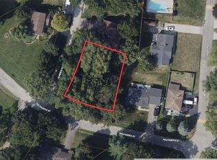 900 Polvadera St, Commerce Township, MI 48382