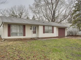 905 Lanore Dr, Urbana, IL
