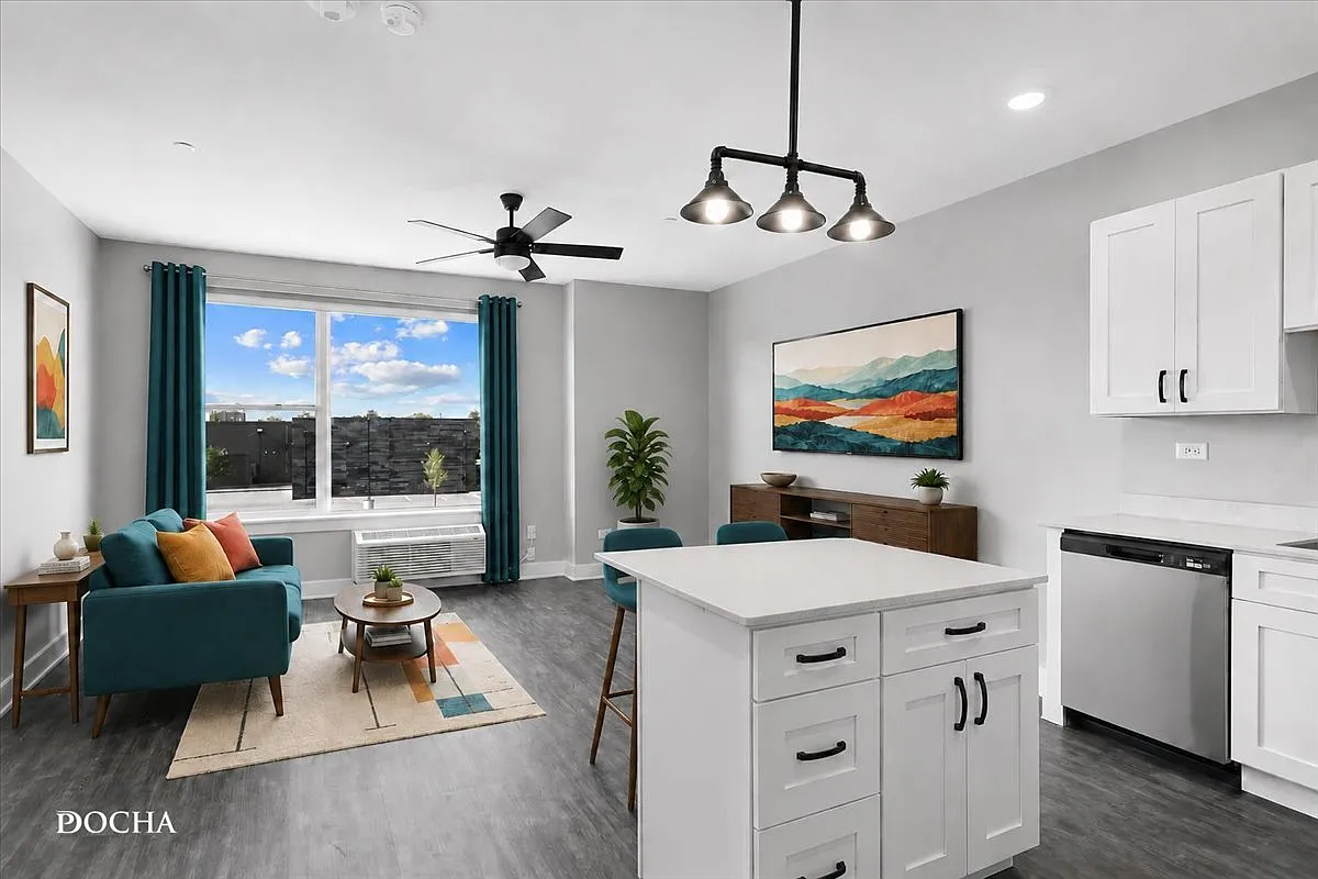 1 bed, 768 sqft, $2,000 — Photo 2