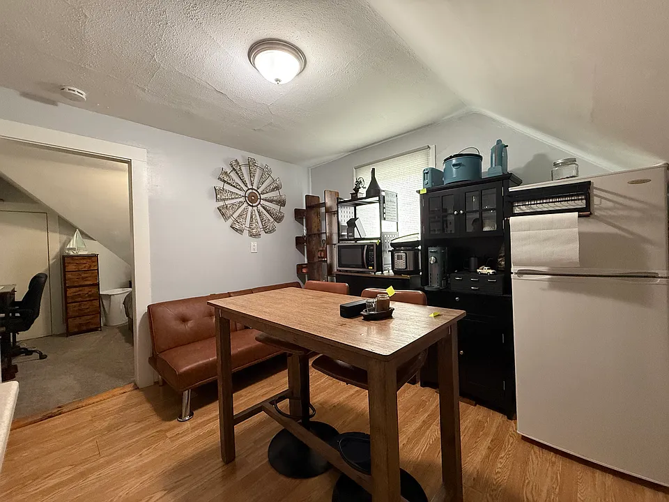 30 Berry St #3L
