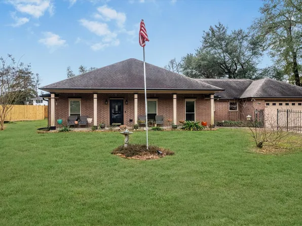 714 Quail Hollow Dr, Huntsville, TX 77340