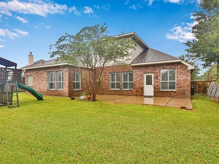 8318 Lemonmint Meadow Dr — Photo 40