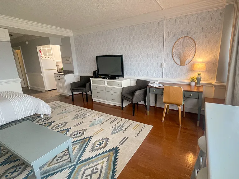 1520 Senate St #113 — Photo 8