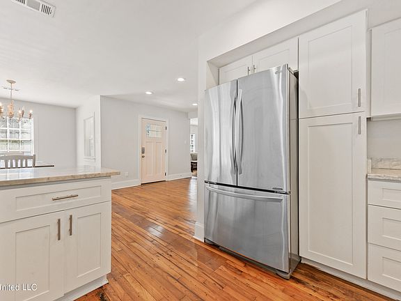 4th image of 187 Bilmarsan Dr