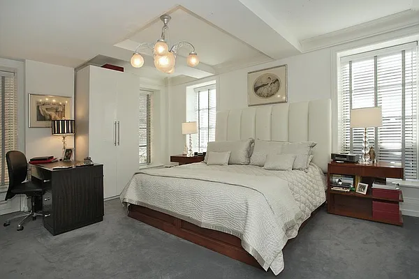 Sold by Corcoran | media 7