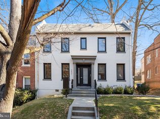 2621 39th St NW UNIT 201, Washington, DC 20007