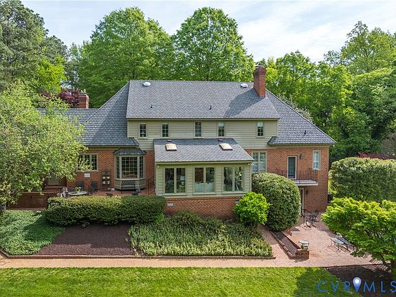 4th image of 98 Old Bridge Ln