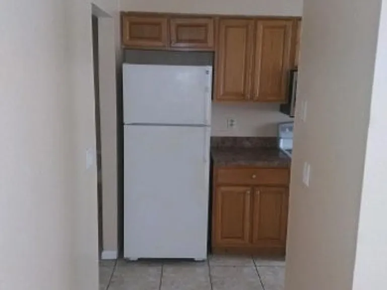 608 Cortez St — Photo 9