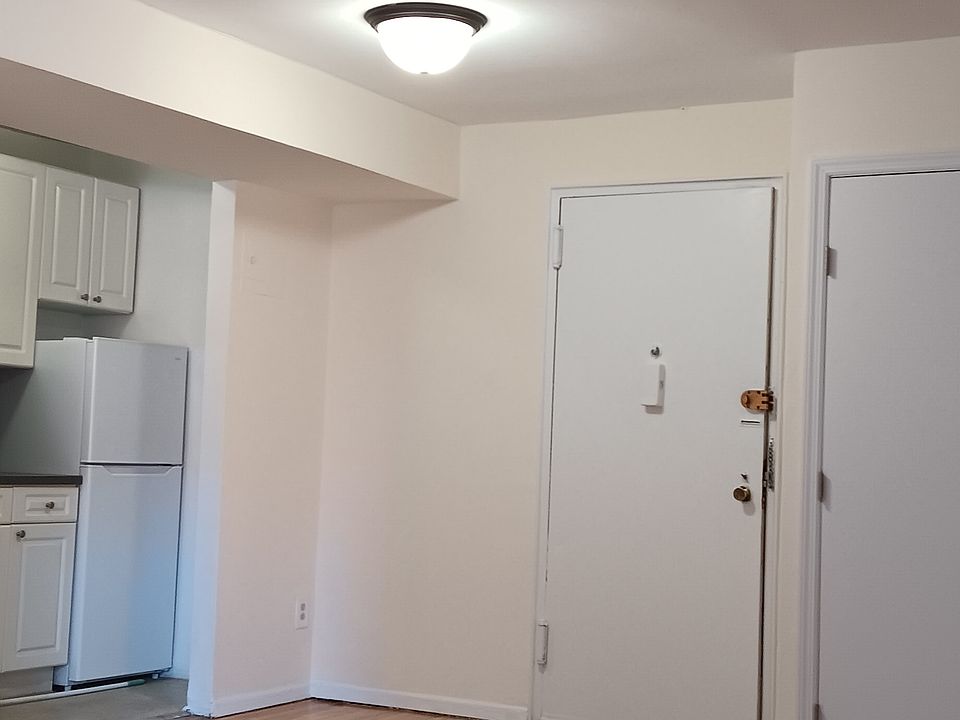 1st image of 14325 41st Ave #X9