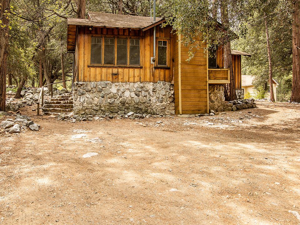 1st image of 40191 Valley Of The Falls Dr