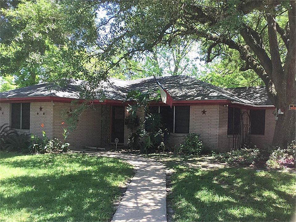 105 S 4th St, Alvin, TX 77511 Zillow