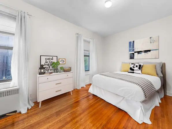 70 Haven Avenue image 3 of 9