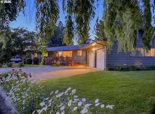 10102 Emily Dr, La Grande, OR 97850