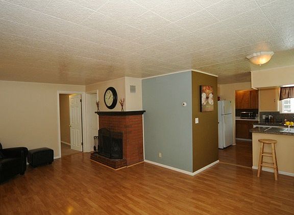 Living and dining room opens into the kitchen