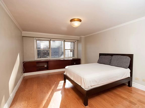4th image of 245 E 87th St APT 6C