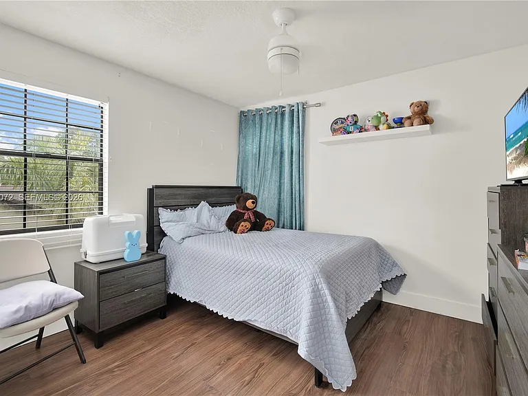 10044 SW 137th Pl — Photo 25
