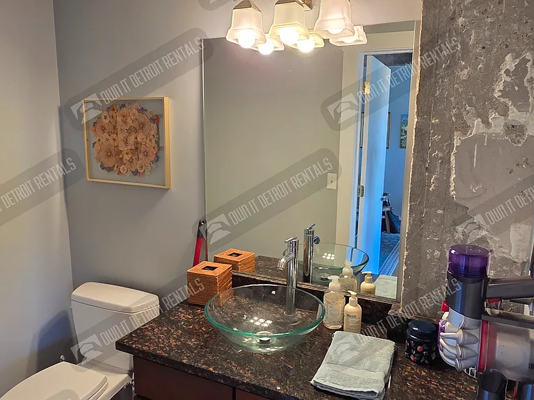 2915 John R St — Photo 19