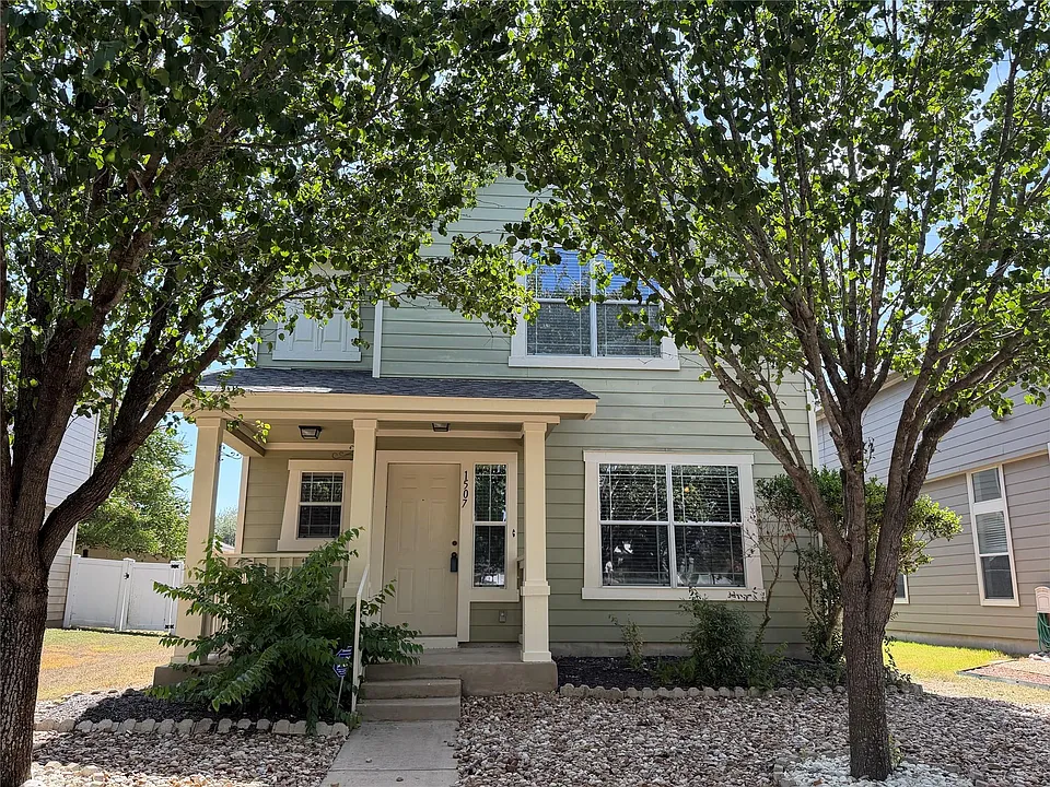 1507 Davis Mountain Loop