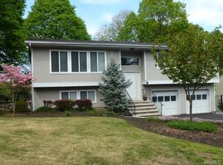 7 Cartwright Rd, Stony Pt, NY 10980