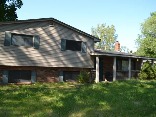 8355-33 Mile Rd, Romeo, MI 48065