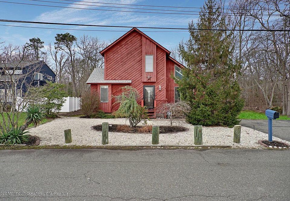1st image of 7 Beacon Dr