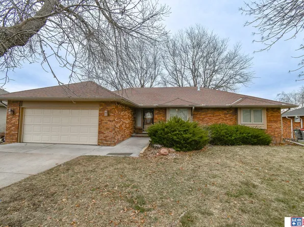 4910 S 73rd St, Lincoln, NE 68516