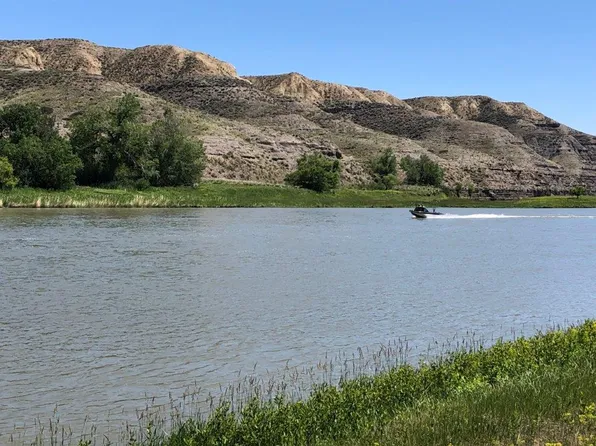 16 Vernon Rd, Highwood, MT 59450