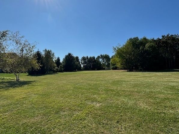 14571 Knob Hill Dr, Heyworth, IL 61745