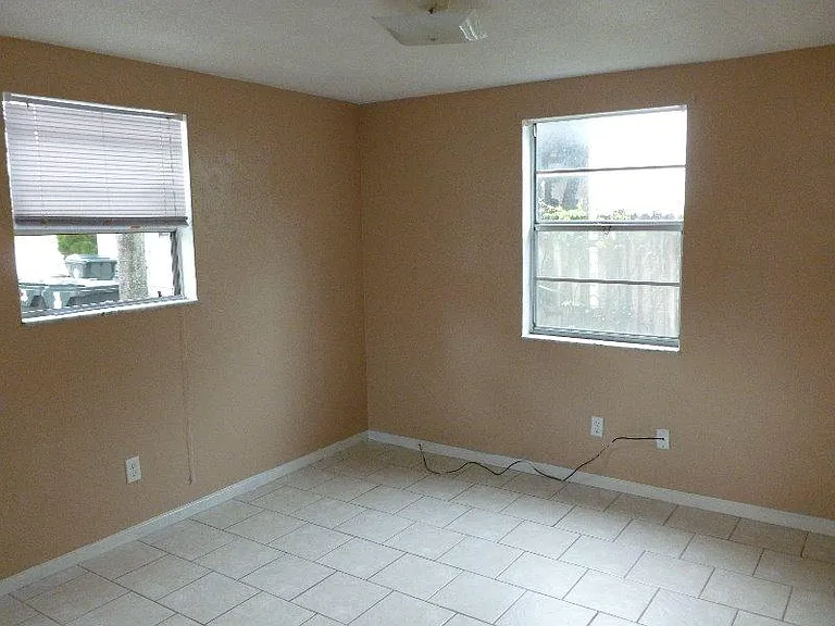 509 S Grandview Ave #1 — Photo 35