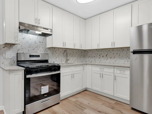 5116 Avenue S image 9 of 12