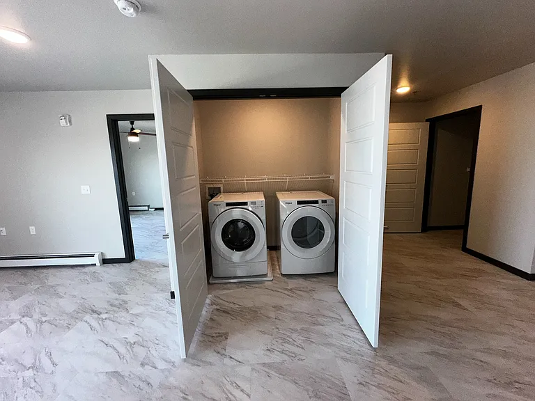 Washer Dryer Included