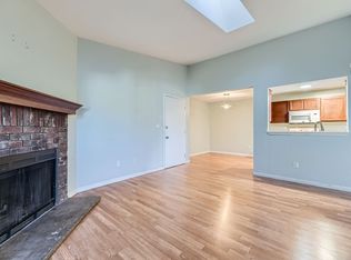 1075 S Elkhart Way APT 302, Aurora, CO 80012