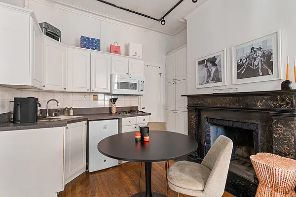 Rented by Douglas Elliman | media 8