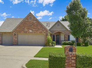2453 S Tamarack Ave, Broken Arrow, OK 74012