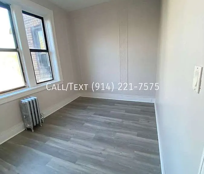 14 Coyle Pl #4D — Photo 2