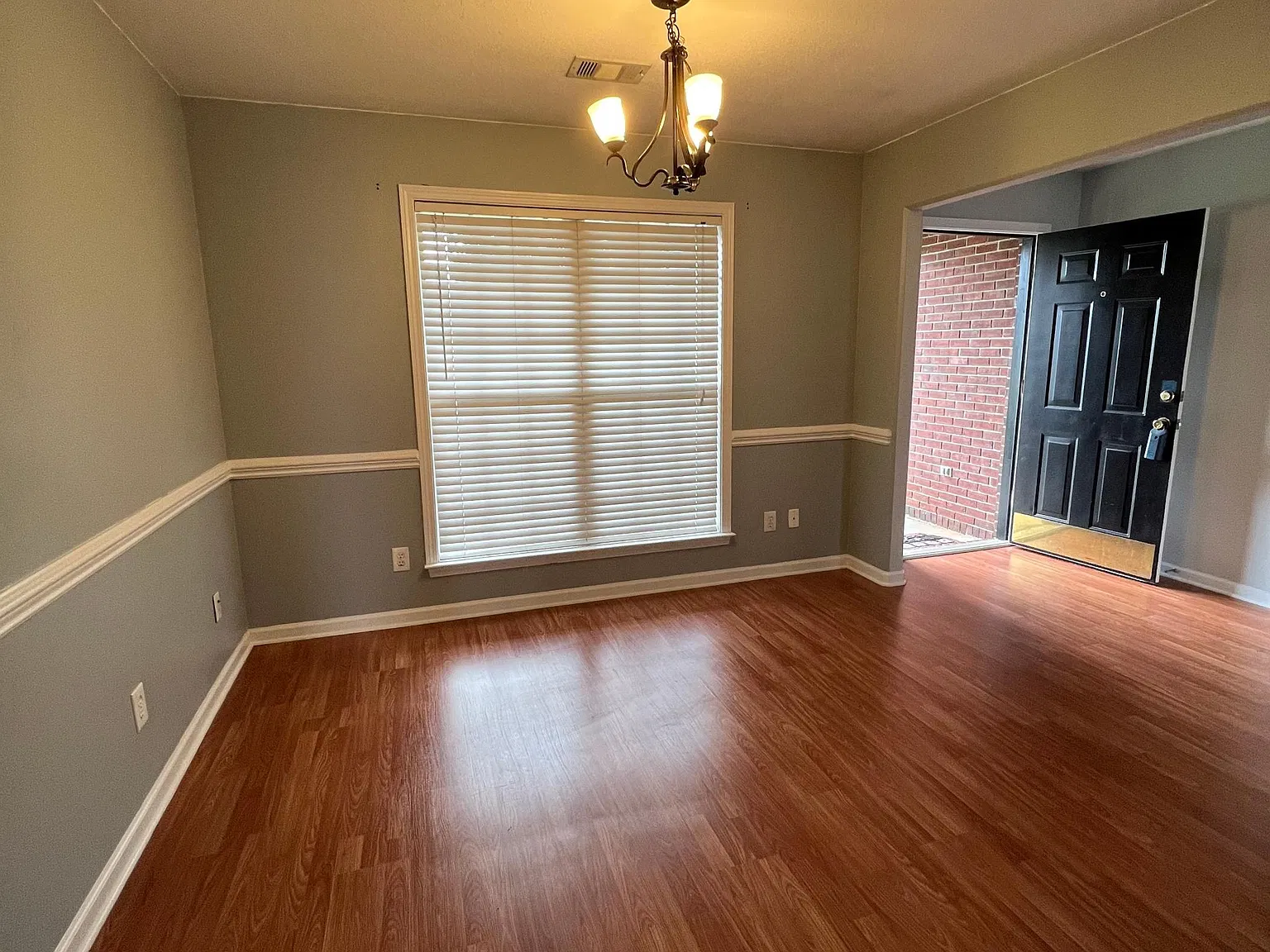 3 bed, 1611 sqft, $1,850 — Photo 4