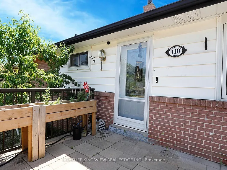 110 Longfield Rd — Photo 3
