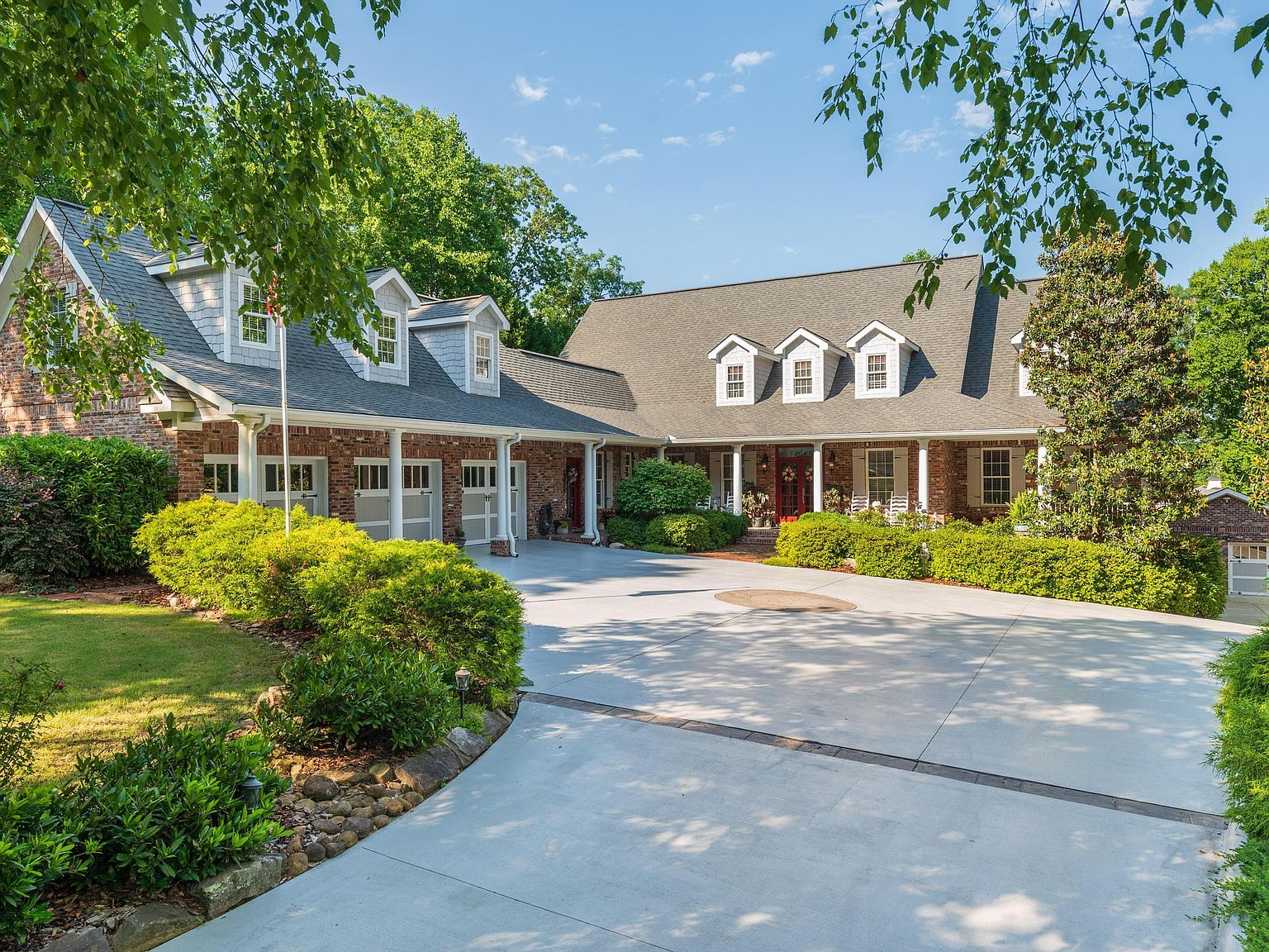 1979 Emerald Pointe Dr, Soddy Daisy, TN 37379 Zillow