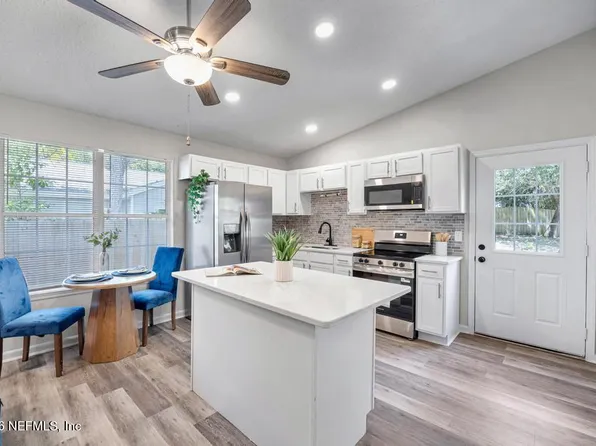215 Nesmith Ave, Saint Augustine, FL 32084