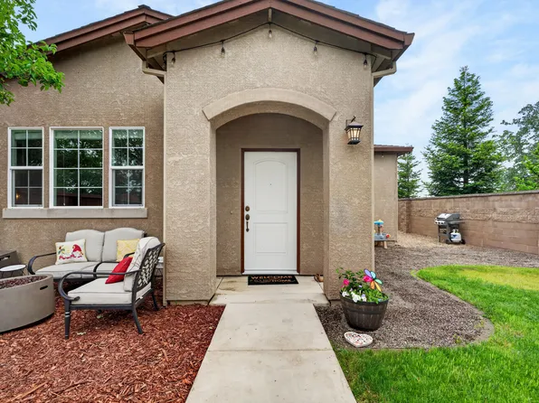 520 Mission De Oro Dr, Redding, CA 96003
