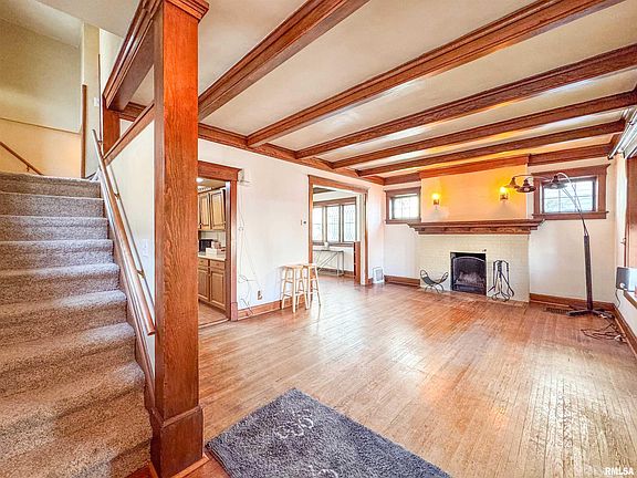 4th image of 1812 W Barker Ave