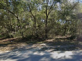 112 Poinsetta Dr, Interlachen, FL 32148