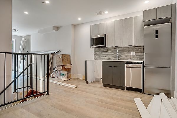 1st image of 324 E 116th St #1E
