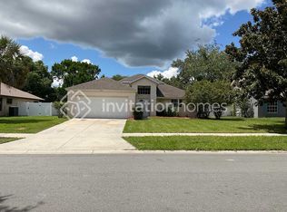 4920 Treasure Cay Rd, Tavares, FL 32778