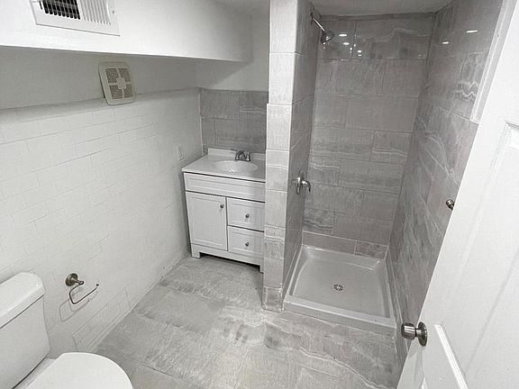 2nd image of 6108 Walnut St