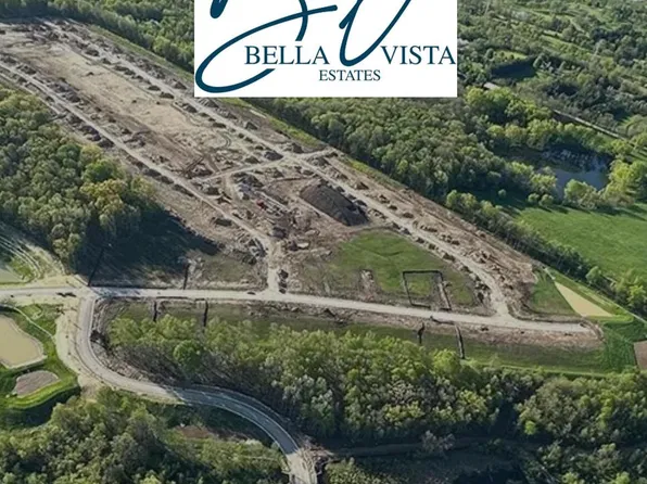 N66W21009 SAGEBRUSH DRIVE #Lt96, Menomonee Falls, WI 53051