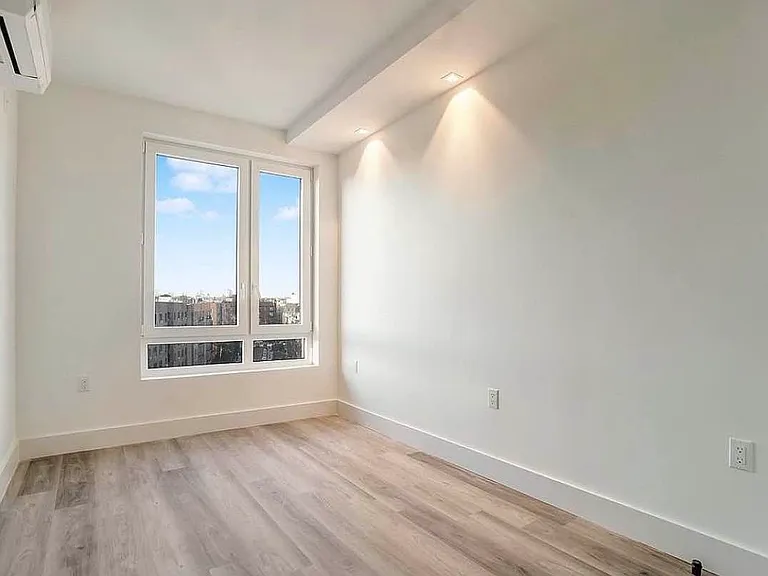 1634 Church Ave #701 — Photo 2