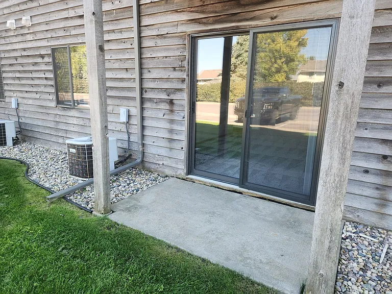 Christopher Place Apartments — Photo 15