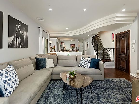 3rd image of 744 N Alfred St APT 1
