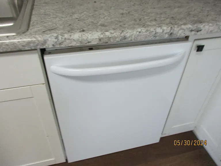 2515 Jackson St — Photo 9